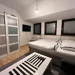 Zentrale Und Gepflegte Wohnung In Nuernberg