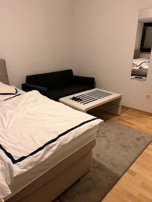 Zentrale Und Gepflegte In Apartment *